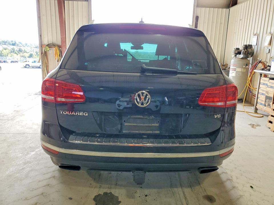 Снимка 6 от търг – 2016 VOLKSWAGEN TOUAREG с VIN WVGEF9BP8GD012916