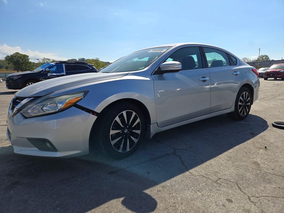 NISSAN ALTIMA 2017 с VIN 1N4AL3AP9HC940404 - Снимка от търг