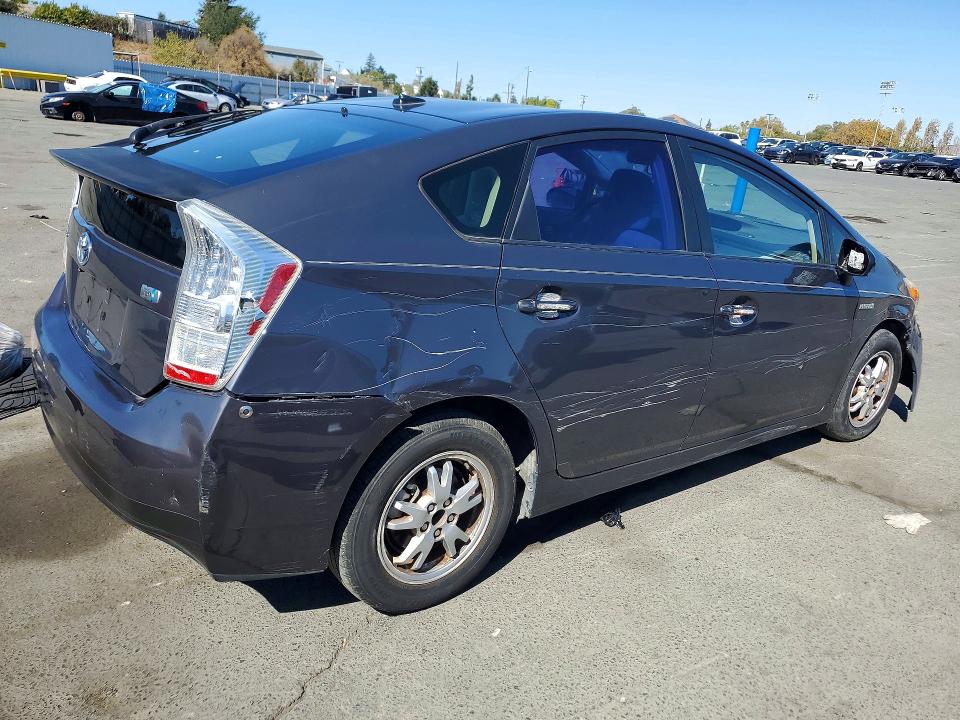 Zdjęcie 3 z aukcji – 2010 TOYOTA PRIUS z VIN JTDKN3DU6A0215800