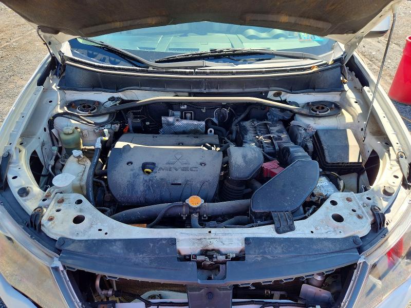Снимка 12 от търг – 2009 MITSUBISHI OUTLANDER с VIN JA4MT31WX9Z007201