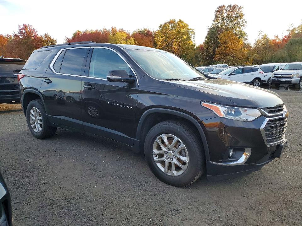 Снимка 4 от търг – 2019 CHEVROLET TRAVERSE с VIN 1GNEVGKW4KJ214379