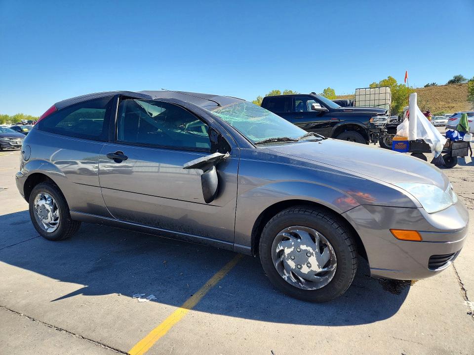 Снимка 4 от търг – 2007 FORD FOCUS с VIN 1FAFP31N37W238388