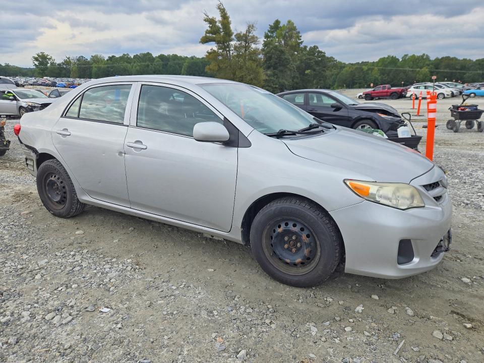 Photo 4 from auction – 2013 TOYOTA COROLLA with VIN 2T1BU4EE9DC958042