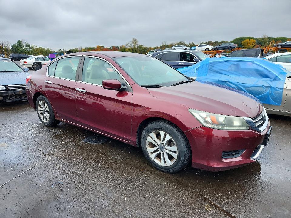 Снимка 4 от търг – 2014 HONDA ACCORD с VIN 1HGCR2F39EA122648