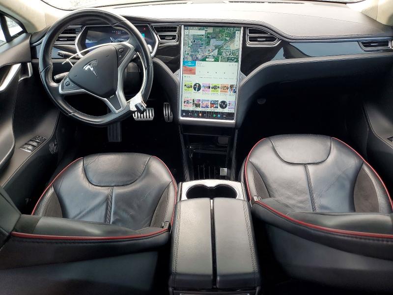 Снимка 8 от търг – 2013 TESLA MODEL S с VIN 5YJSA1DP0DFP21655