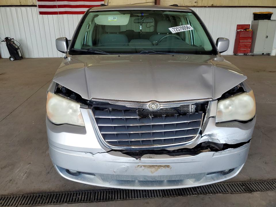 Снимка 5 от търг – 2010 CHRYSLER TOWN & COUNTRY с VIN 2A4RR5D11AR343849