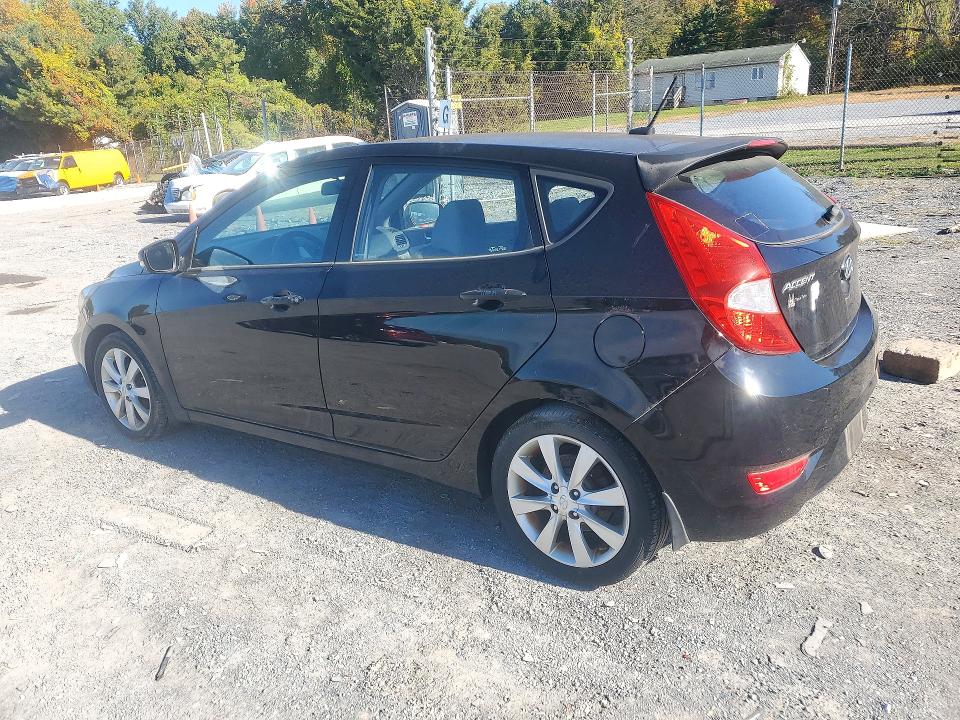 Снимка 2 от търг – 2013 HYUNDAI ACCENT с VIN KMHCU5AE4DU079465