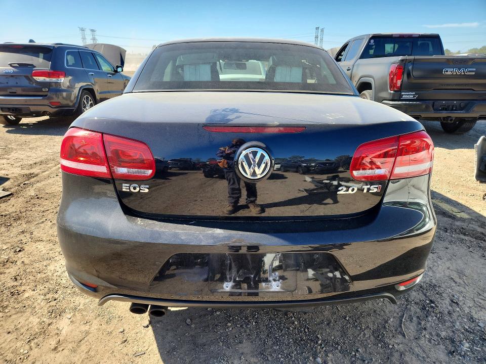 Снимка 6 от търг – 2016 VOLKSWAGEN EOS с VIN WVWBW8AH3GV000596
