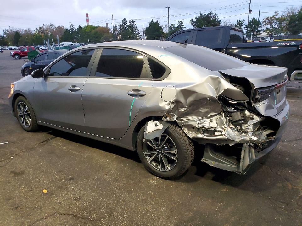 Foto 2 de la subasta – 2023 KIA FORTE con VIN 3KPF24AD4PE561008