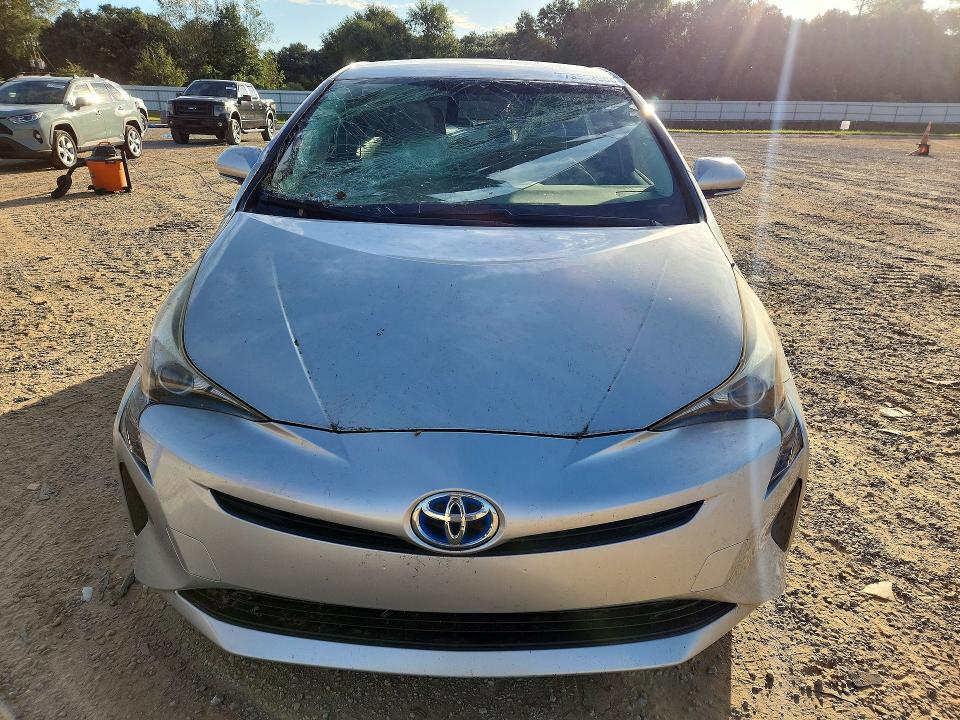 Снимка 5 от търг – 2016 TOYOTA PRIUS с VIN JTDKARFU0G3005017