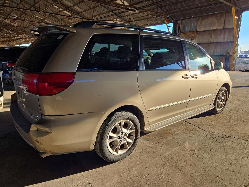 Снимка 3 от търг – 2005 TOYOTA SIENNA с VIN 5TDBA22C55S040488