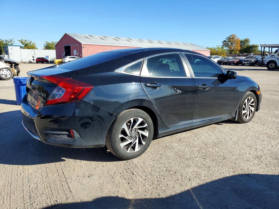 Снимка 3 от търг – 2019 HONDA CIVIC с VIN 2HGFC2F77KH023177