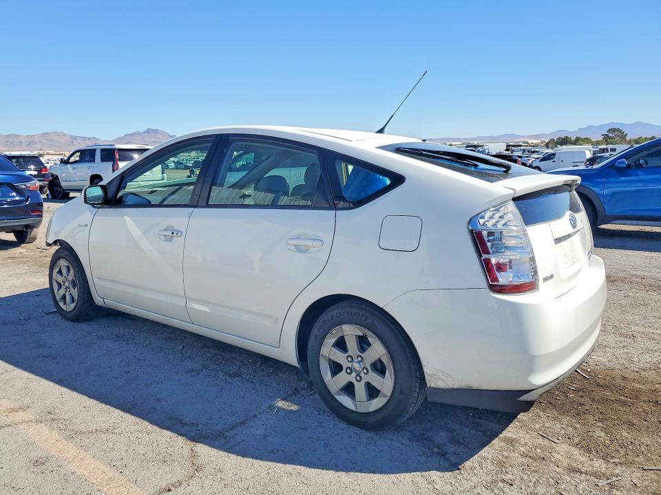 Снимка 2 от търг – 2007 TOYOTA PRIUS с VIN JTDKB20U377084186