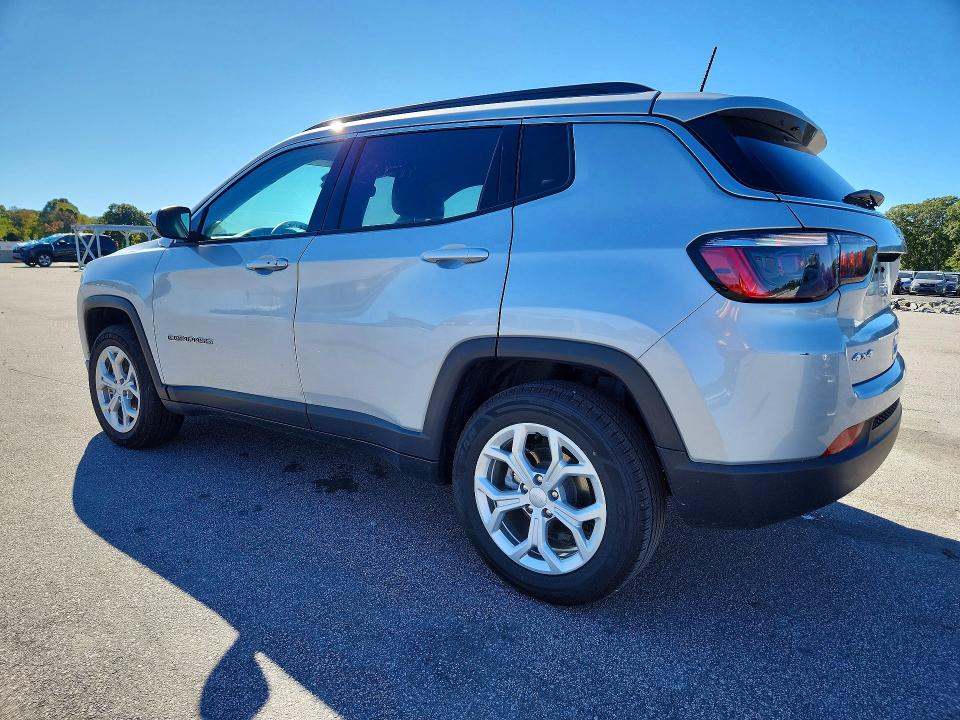 Zdjęcie 2 z aukcji – 2024 JEEP COMPASS z VIN 3C4NJDBN3RT154608