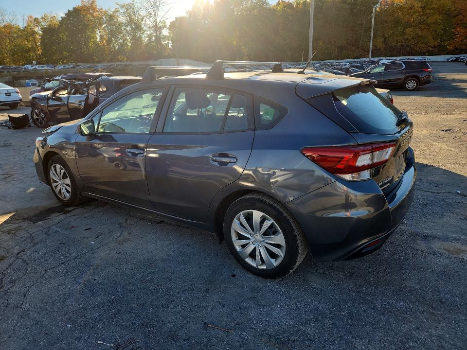 Снимка 2 от търг – 2019 SUBARU IMPREZA с VIN 4S3GTAB69K3731296