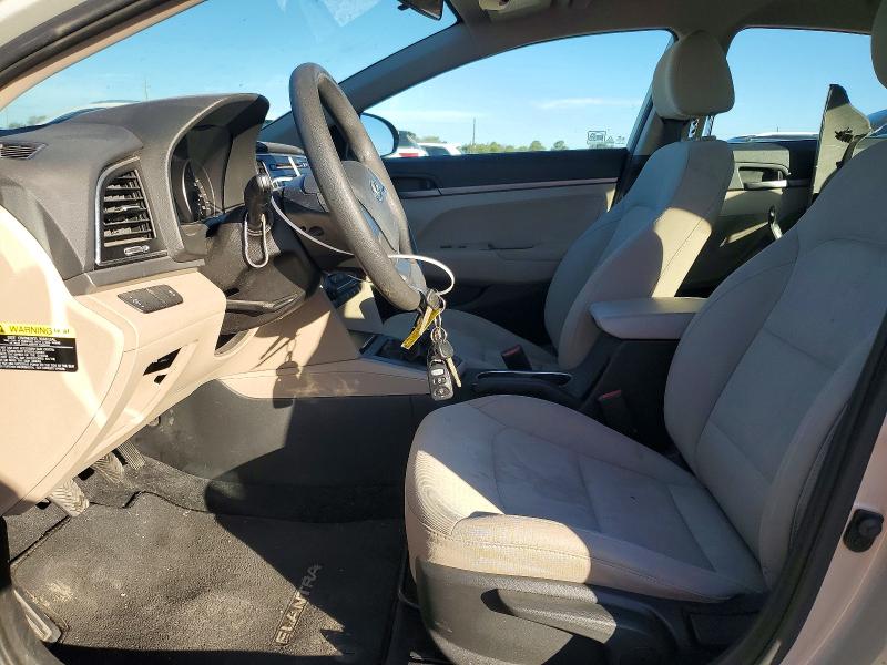 Снимка 7 от търг – 2017 HYUNDAI ELANTRA с VIN 5NPD74LF8HH061616