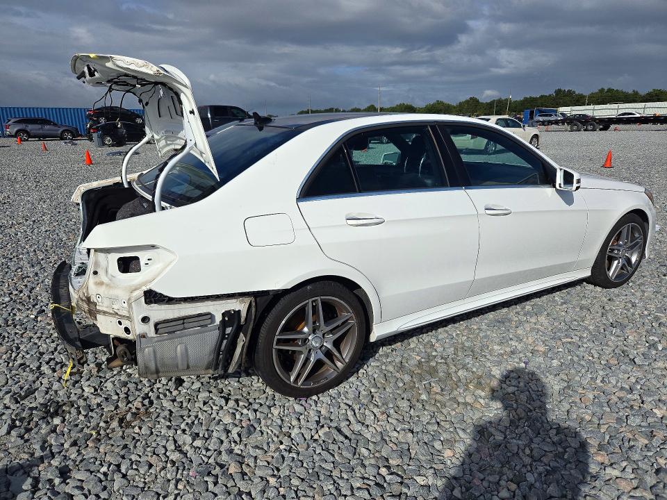 Снимка 3 от търг – 2015 MERCEDES-BENZ E с VIN WDDHF6HB2FB156215