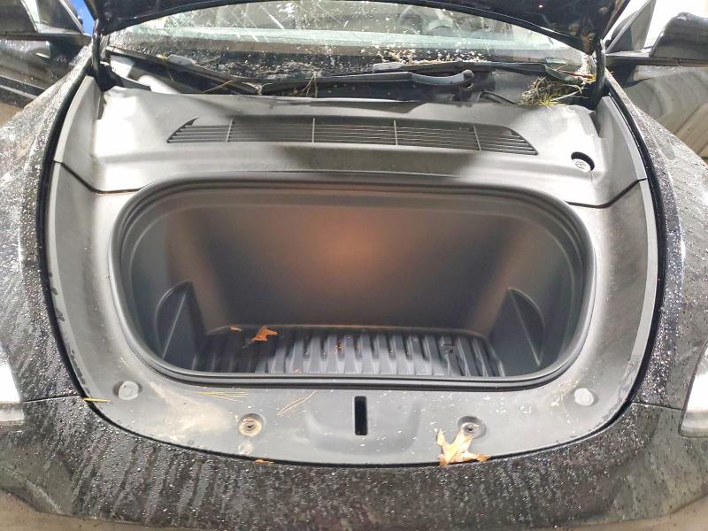 Снимка 12 от търг – 2022 TESLA MODEL Y с VIN 7SAYGAEE2NF574832