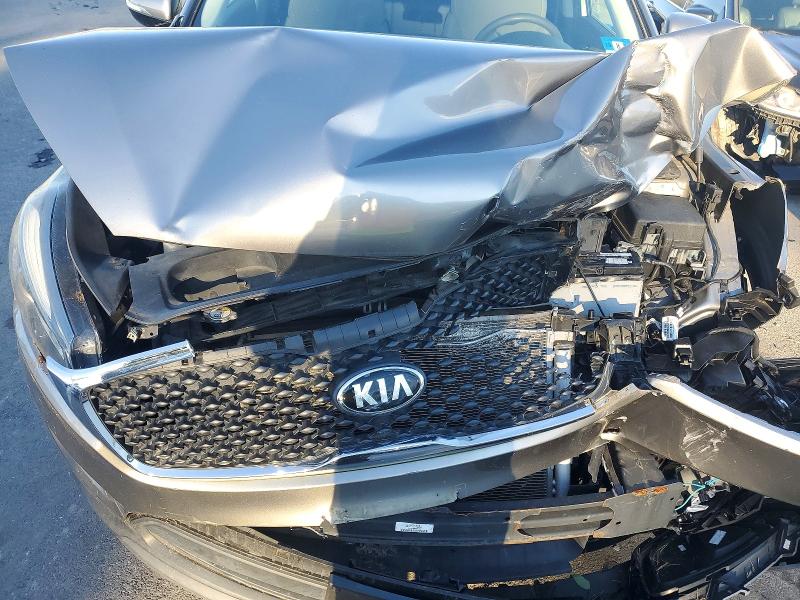 Снимка 11 от търг – 2017 KIA SORENTO с VIN 5XYPG4A31HG296940