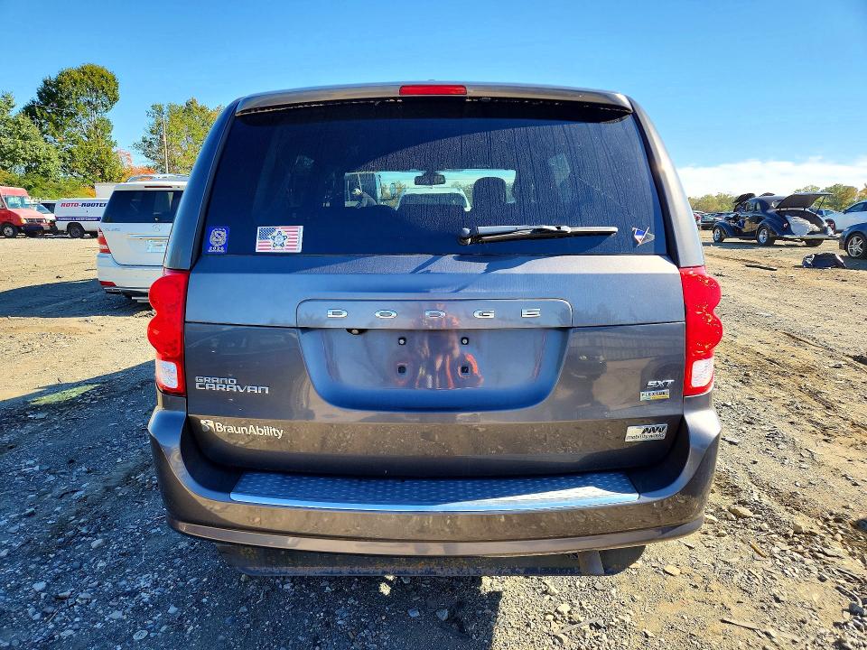 Снимка 6 от търг – 2019 DODGE GRAND CARAVAN с VIN 2C4RDGCG3KR772076