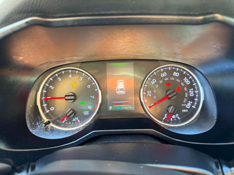 Снимка 10 от търг – 2022 TOYOTA RAV4 с VIN 2T3P1RFV8NC294982