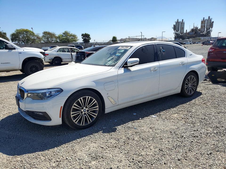 BMW 530E 2018 con VIN WBAJA9C58JB252403 - Foto de la subasta