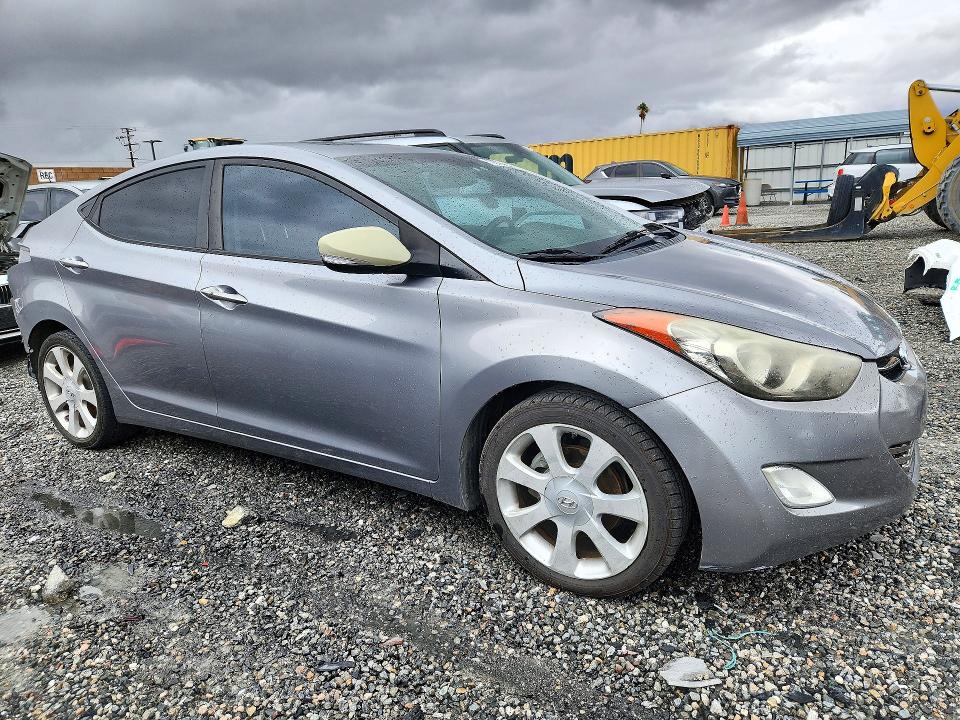 Снимка 4 от търг – 2012 HYUNDAI ELANTRA с VIN KMHDH4AE6CU478511