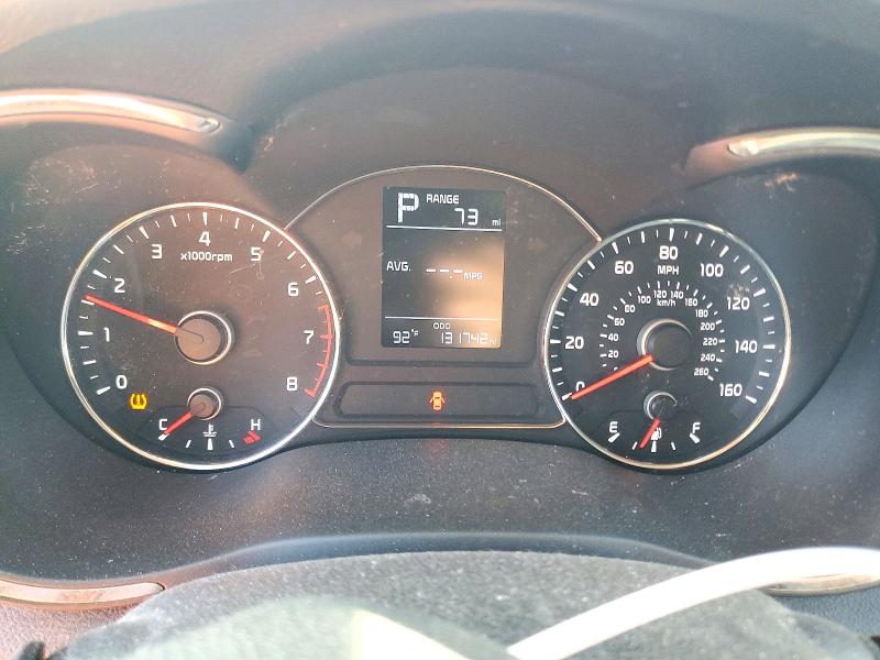 Снимка 9 от търг – 2017 KIA FORTE с VIN 3KPFK4A79HE032696
