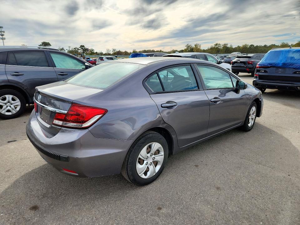 صورة رقم 3 من المزاد - 2015 HONDA CIVIC مع VIN 19XFB2F50FE259655