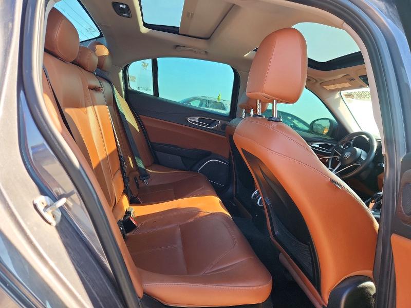 Photo 10 from auction – 2017 ALFA ROMEO GIULIA with VIN ZARFAEEN3H7556921
