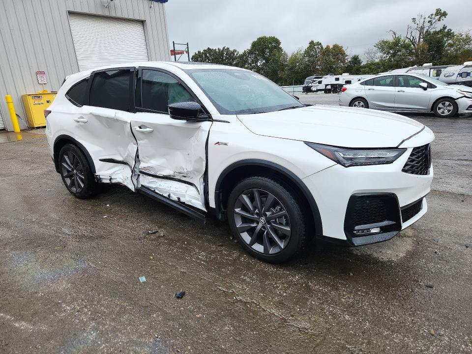 Снимка 4 от търг – 2025 ACURA MDX с VIN 5J8YE1H03SL020552