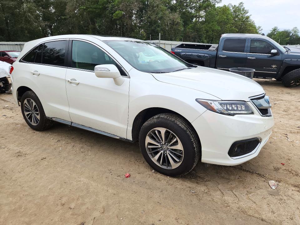 Снимка 4 от търг – 2018 ACURA RDX с VIN 5J8TB3H77JL012108