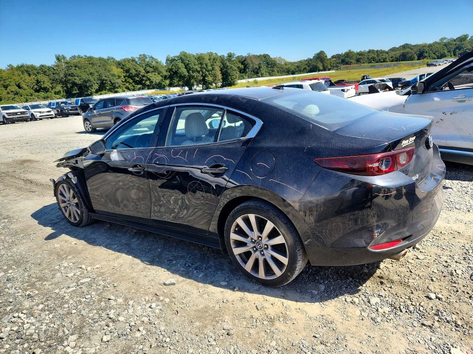 Снимка 2 от търг – 2019 MAZDA 3 с VIN JM1BPACL3K1113213