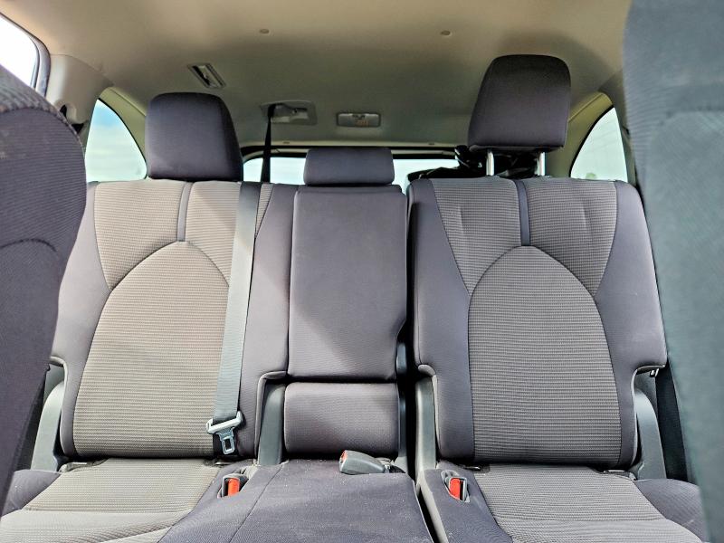 Photo 10 from auction – 2022 TOYOTA HIGHLANDER with VIN 5TDCZRAH7NS098220