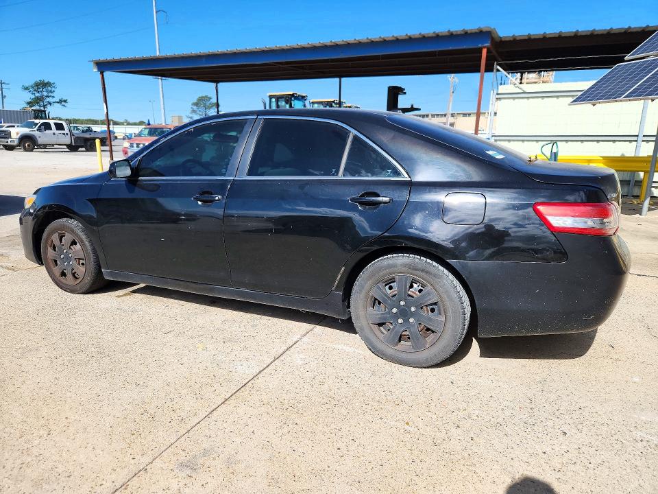 Photo 2 from auction – 2011 TOYOTA CAMRY with VIN 4T1BF3EK6BU150088