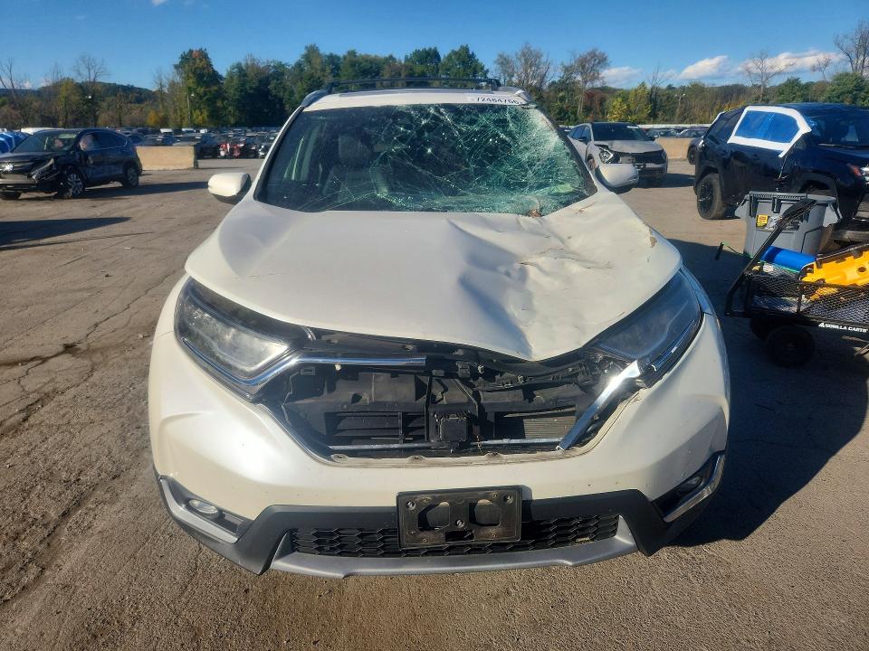 Снимка 5 от търг – 2017 HONDA CR-V с VIN 2HKRW2H96HH616224