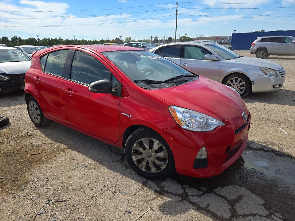 Photo 4 from auction – 2013 TOYOTA PRIUS C with VIN JTDKDTB35D1539008