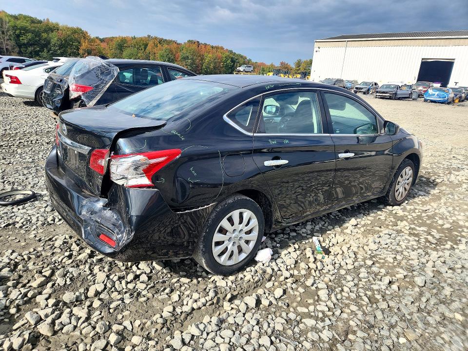 Снимка 3 от търг – 2018 NISSAN SENTRA с VIN 3N1AB7AP0JY297011