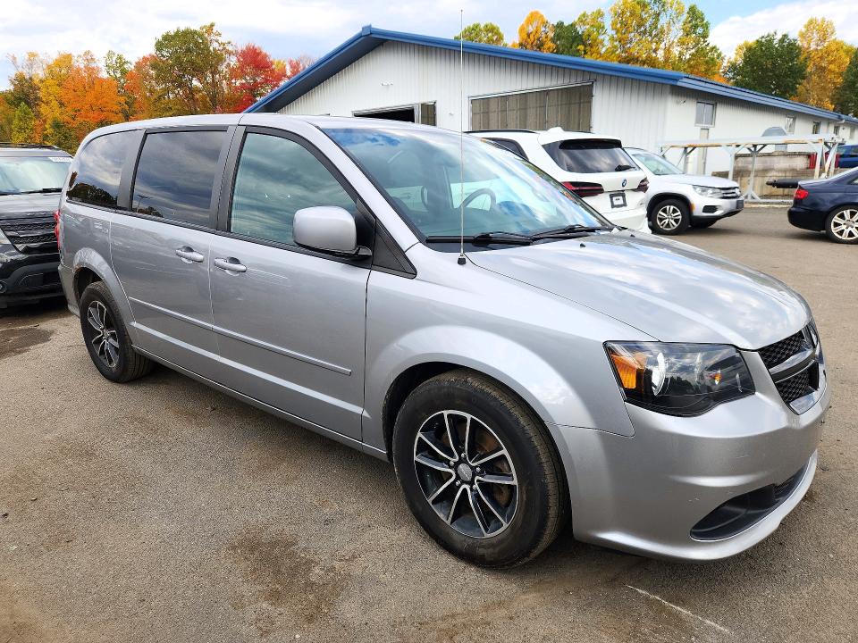 Photo 4 from auction – 2017 DODGE GRAND CARAVAN with VIN 2C4RDGBGXHR652169
