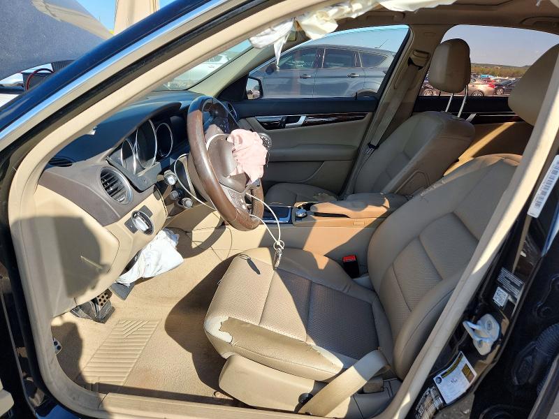 Снимка 7 от търг – 2014 MERCEDES-BENZ C с VIN WDDGF4HB8EA956134