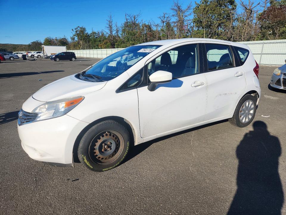 Снимка 1 от търг – 2015 NISSAN VERSA NOTE с VIN 3N1CE2CP9FL439960