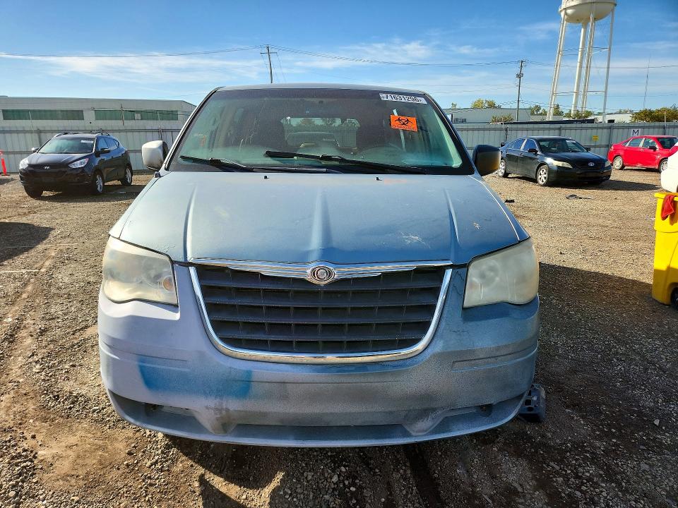 Снимка 5 от търг – 2009 CHRYSLER TOWN & COUNTRY с VIN 2A8HR44E19R670495