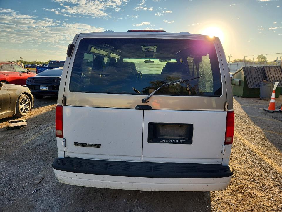 Photo 6 from auction – 1995 CHEVROLET ASTRO VAN with VIN 1GBDM19W0SB134120