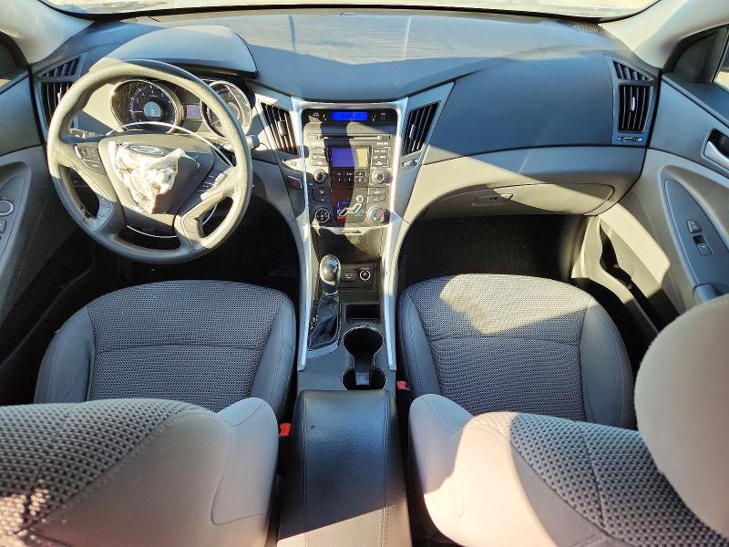 Photo 8 from auction – 2011 HYUNDAI SONATA with VIN 5NPEB4AC5BH120608