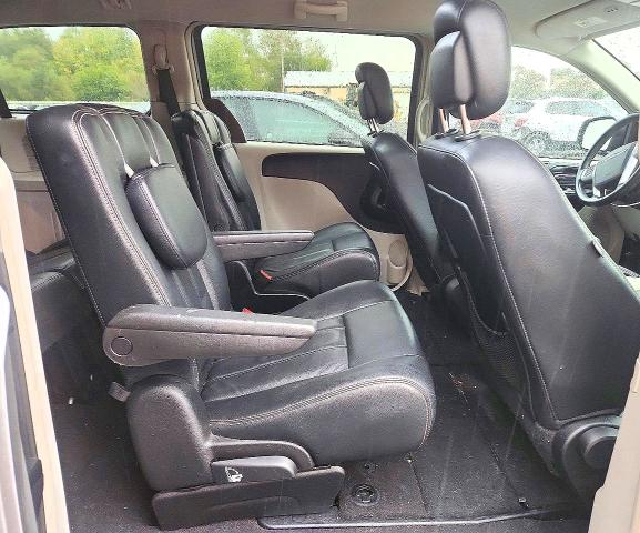 Снимка 11 от търг – 2016 CHRYSLER TOWN & COUNTRY с VIN 2C4RC1BG0GR244990
