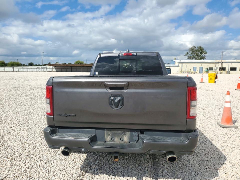 Снимка 6 от търг – 2022 RAM 1500 с VIN 1C6RREBT0NN157367
