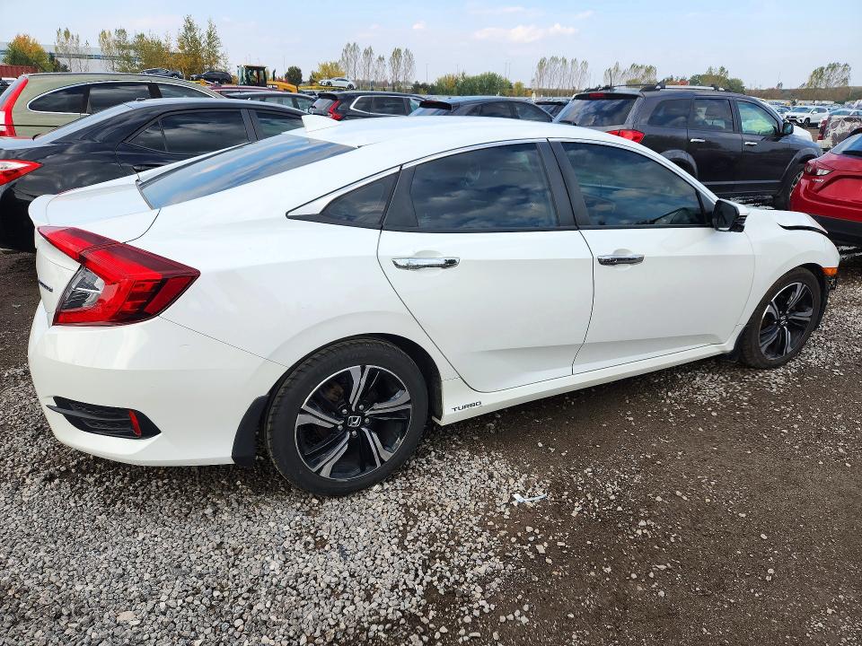 Photo 3 from auction – 2018 HONDA CIVIC with VIN 2HGFC1F97JH106926