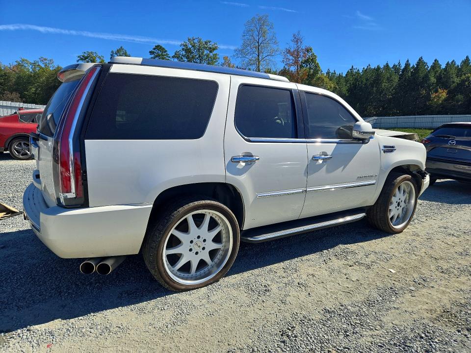 Photo 3 from auction – 2007 CADILLAC ESCALADE with VIN 1GYFK63807R288823