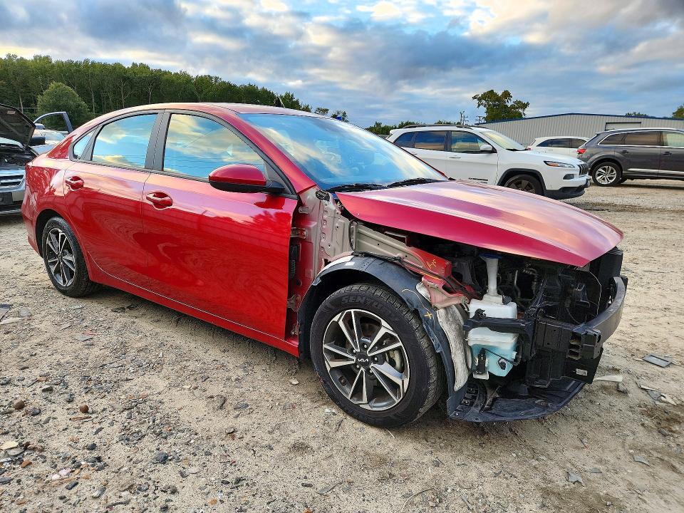 Фото 4 с аукциона – 2023 KIA FORTE с VIN 3KPF24AD6PE571202