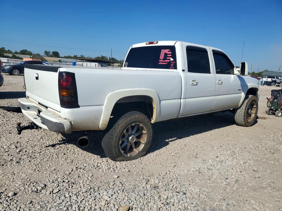 Снимка 3 от търг – 2002 CHEVROLET SILVERADO с VIN 1GCHK23172F107088